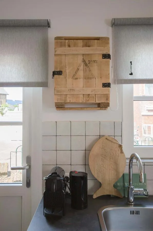 Nalu Beach Lodge Zandvoort 0*,  Niederlande